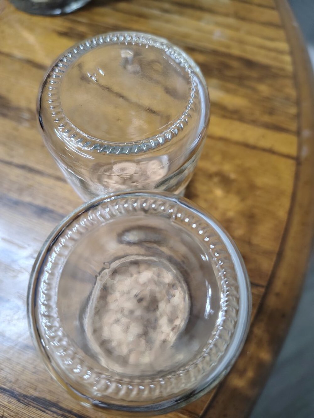 Two Small Jars with Cork Lid - Picture 4 of 4